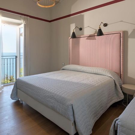 Diecidodici Boutiquerooms 锡罗洛 外观 照片